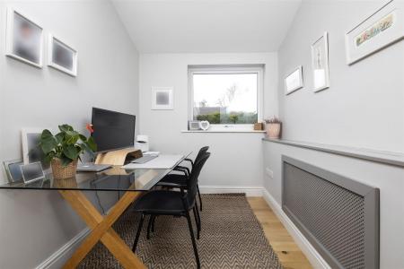 41 Weston Road-15 (blurred).jpg