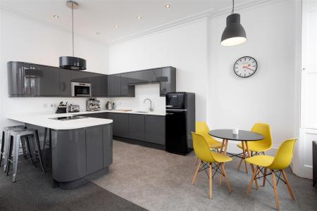 Flat 7 York House-9.jpg