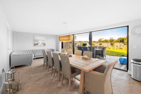 4 Clover Grove-34.jpg