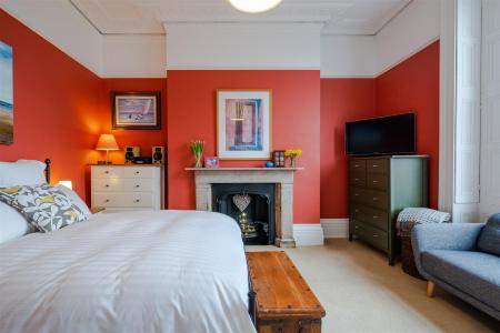 6 Pembroke Mansions-1.jpg