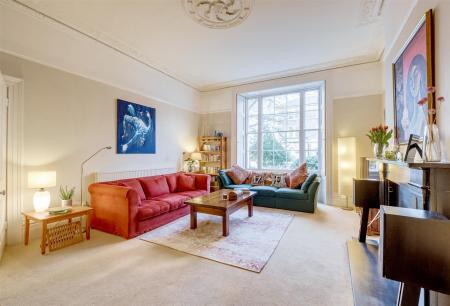 6 Pembroke Mansions-13.jpg