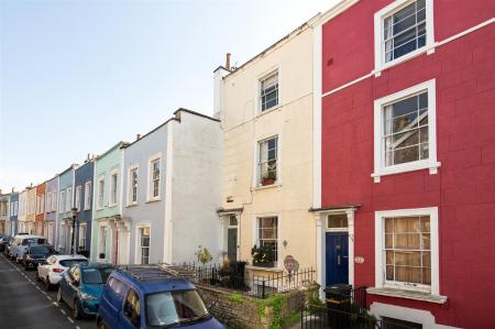 12 Cliftonwood Cresent EDIT-14.jpg