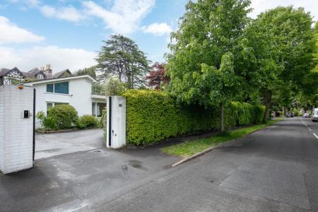 7a The Avenue-19 EDIT.jpg