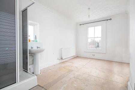 2nd FF 3 Vyvyan Terrace-3.jpg