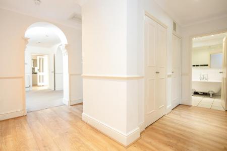 Garden Flat 13 Vyvyan Terrace-3.jpg