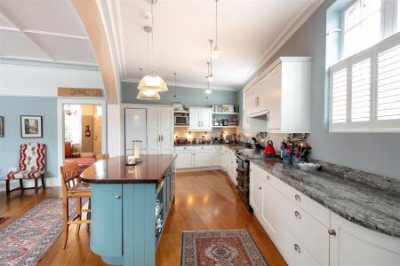 5 Norland Road-15.jpg