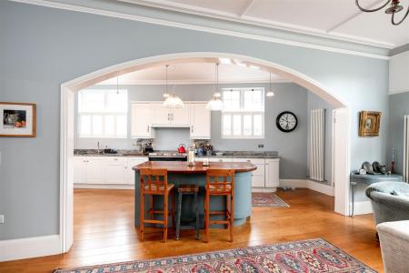 5 Norland Road-13.jpg