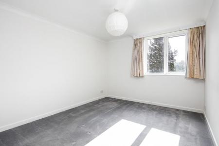 8 Cedar Court-13.jpg