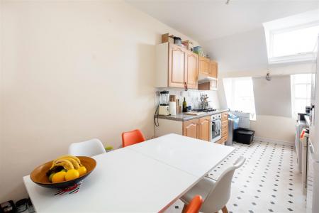 43 Royal York Crescent-2.jpg