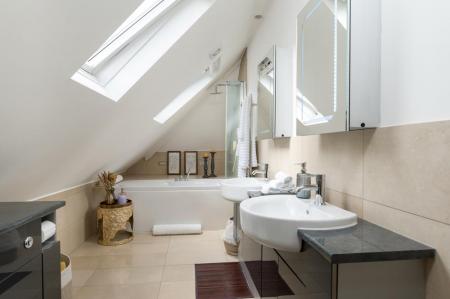 6 Harley Mews-25.jpg