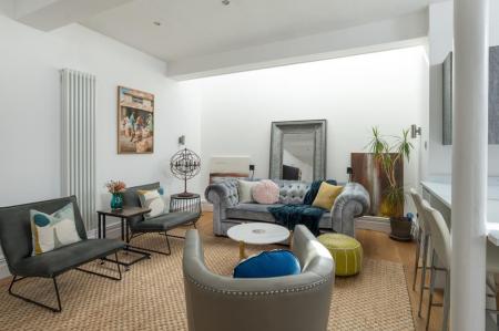 6 Harley Mews-10.jpg