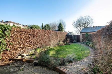 6 Royal York Mews-3.jpg