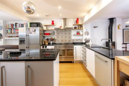 63 Freemantle Road-7.jpg