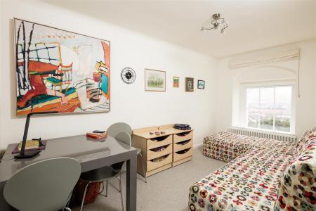 Flat 7 14 Royal York Crescent-15.jpg