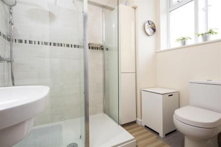 Flat 7 14 Royal York Crescent-5.jpg