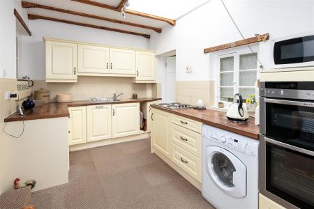 2 Manor View Cottages-16.jpg