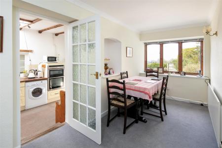 2 Manor View Cottages-15.jpg