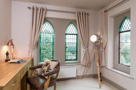 Apt 6 Woodlands-18.jpg