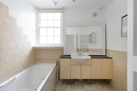 WMALL3GR_7_Ground Floor Flat 3 West Mall.JPG