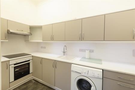 WMALL3GR_3_Ground Floor Flat 3 West Mall.JPG