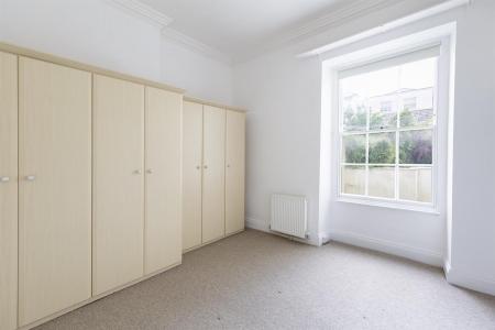 WMALL3GR_4_Ground Floor Flat 3 West Mall.JPG