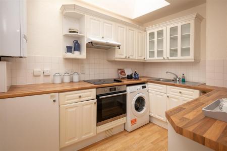 Flat 4 Northcote House-10.jpg