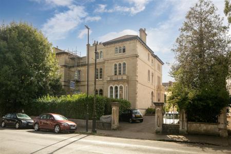 Flat 4 Northcote House-2.jpg