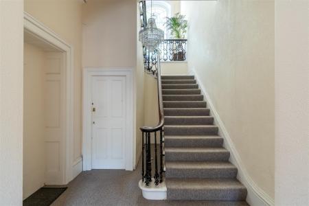 Hall Floor Apt 4 Lansdown Place-8.jpg