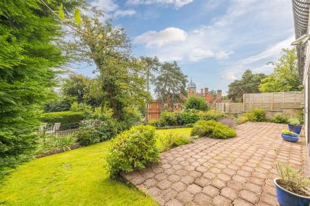 Bridge View House-3.jpg