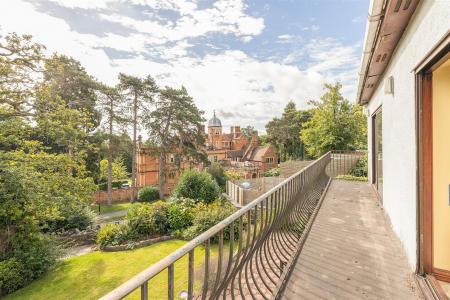 Bridge View House-12.jpg