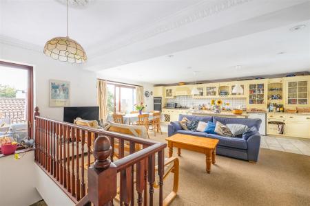 Bridge View House-21.jpg