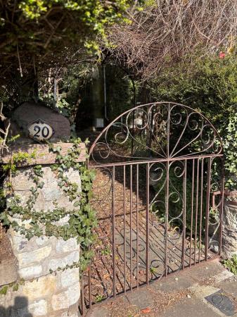 Gate.jpg