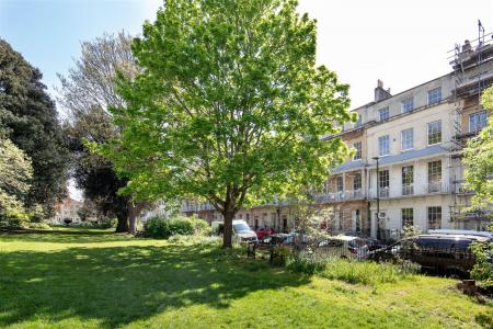 Upper Maisonette 24 Caledonia Place-3.jpg