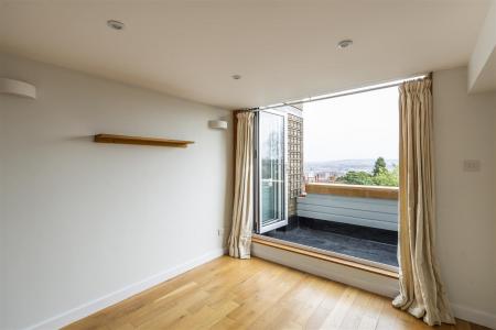 Bedroom 2.jpg