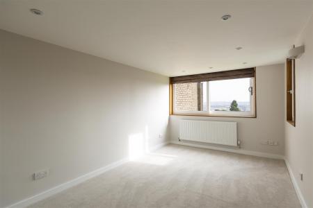 Bedroom 1.jpg