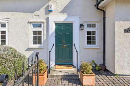 105452_24A Druid Stoke Avenue(4).jpg