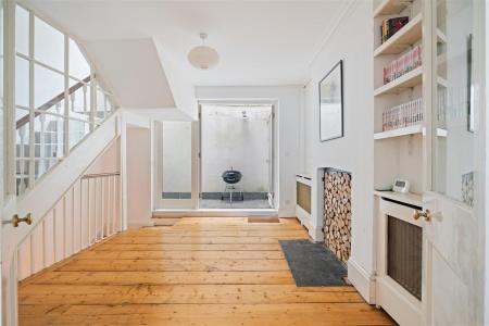 106PrincessVictoriaSt_001 (1).jpg