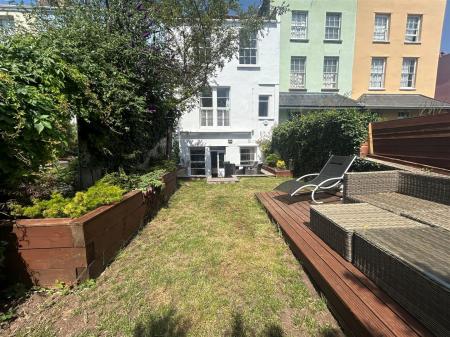 Gdn 2 - Copy.jpg