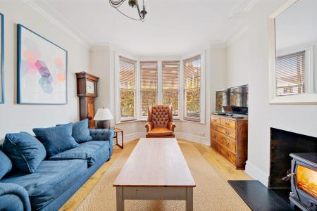 6 Leighton Road 5.jpg