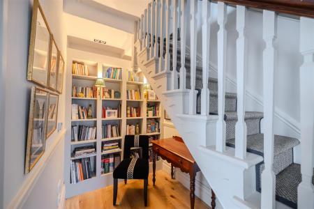 nest-102.jpg