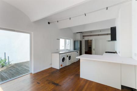 93680_Garden-Maisonette (7).jpg