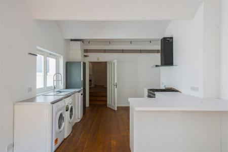 93680_Garden-Maisonette (8).jpg