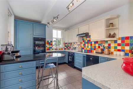 Kitchen-1.jpg