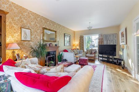 Living-room-1.jpg