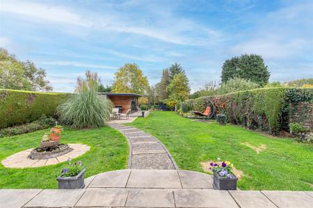 Garden-4.jpg