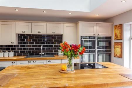 Kitchen-1.jpg