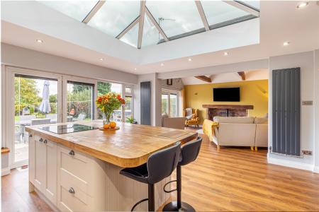Kitchen-6.jpg