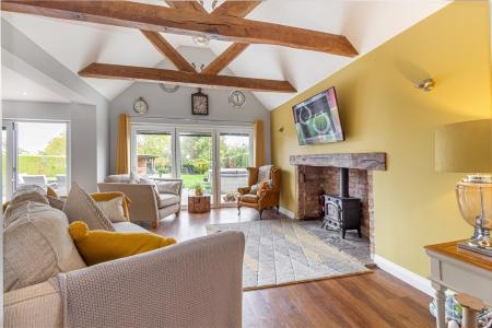 Living-room-6.jpg