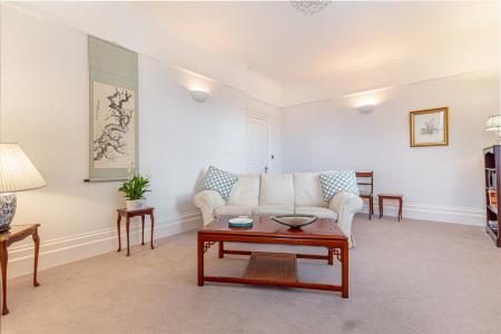 Living-room-3.jpg