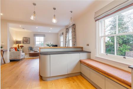 Kitche-4.jpg